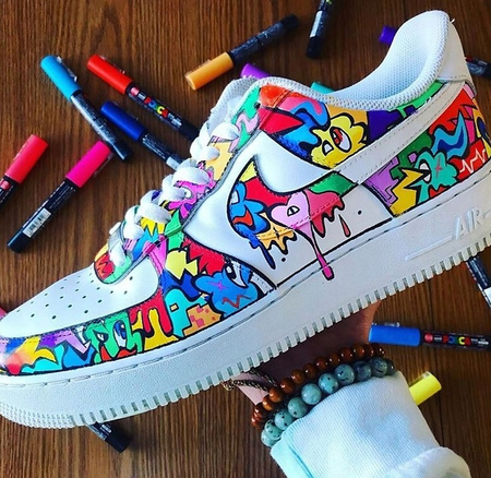 Markery z farbą plakatową Uni POSCA PC-1M 8 kolorów